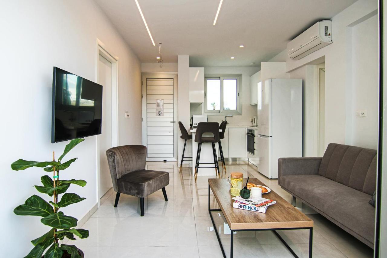 Phaedrus Living - Seaside Executive Flat Harbour 205 Leilighet Paphos Eksteriør bilde