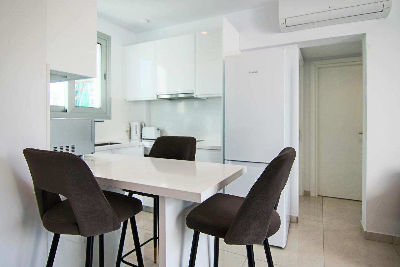 Phaedrus Living - Seaside Executive Flat Harbour 205 Leilighet Paphos Eksteriør bilde